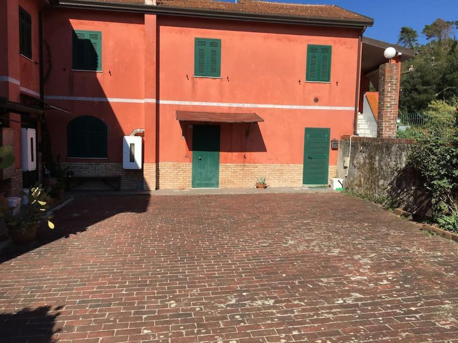 شقة Le Rose , Relax In Casolare Del 1700 سارزانا المظهر الخارجي الصورة
